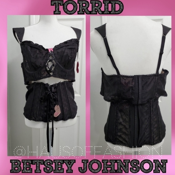 TORRID BETSEY JOHNSON Limited Edition Bralette +Waist Cincher! NWT! - Picture 3 of 8